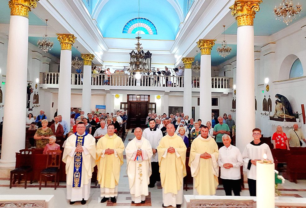 vineri seara, după Sf. Liturghie de deschidere a vizitei pastorale (12 septembrie 2025)