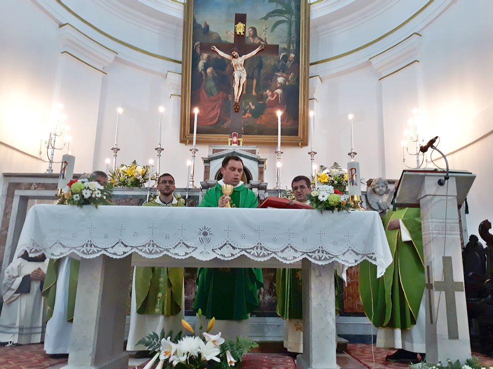 Aniversarea terţiarilor franciscani în biserica catolică din Galaţi