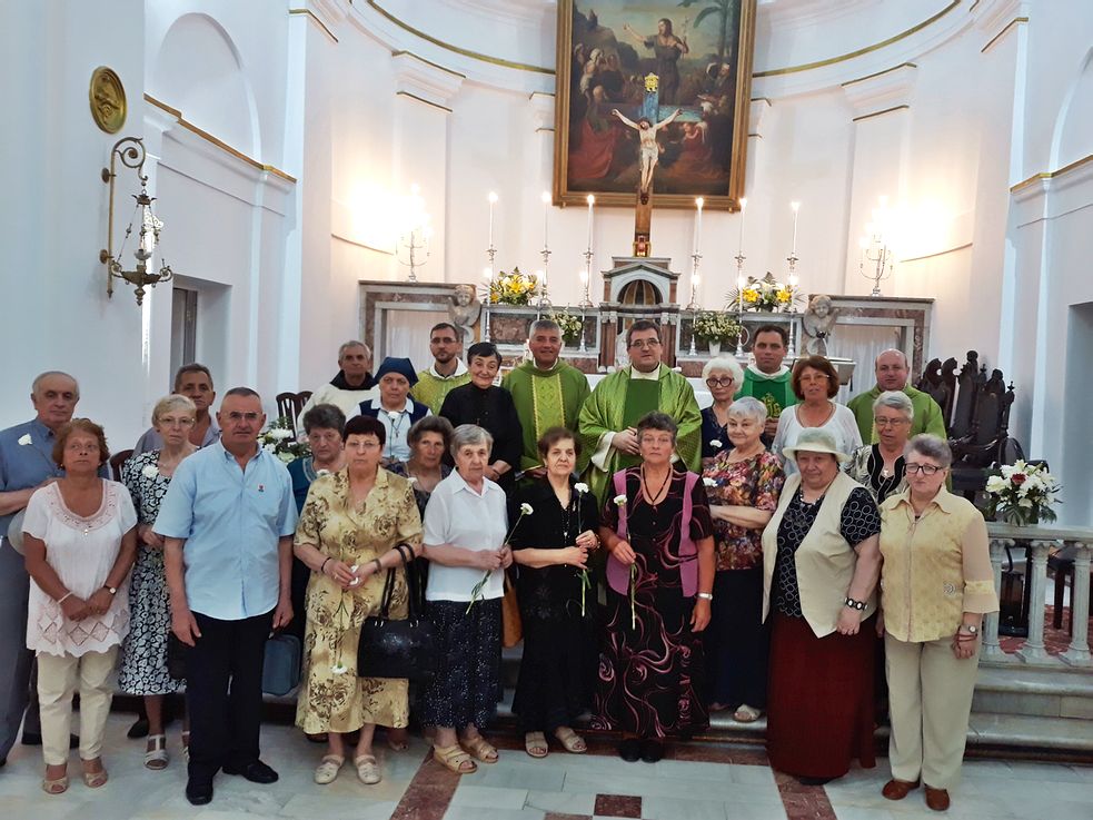 Aniversarea terţiarilor franciscani în biserica catolică din Galaţi