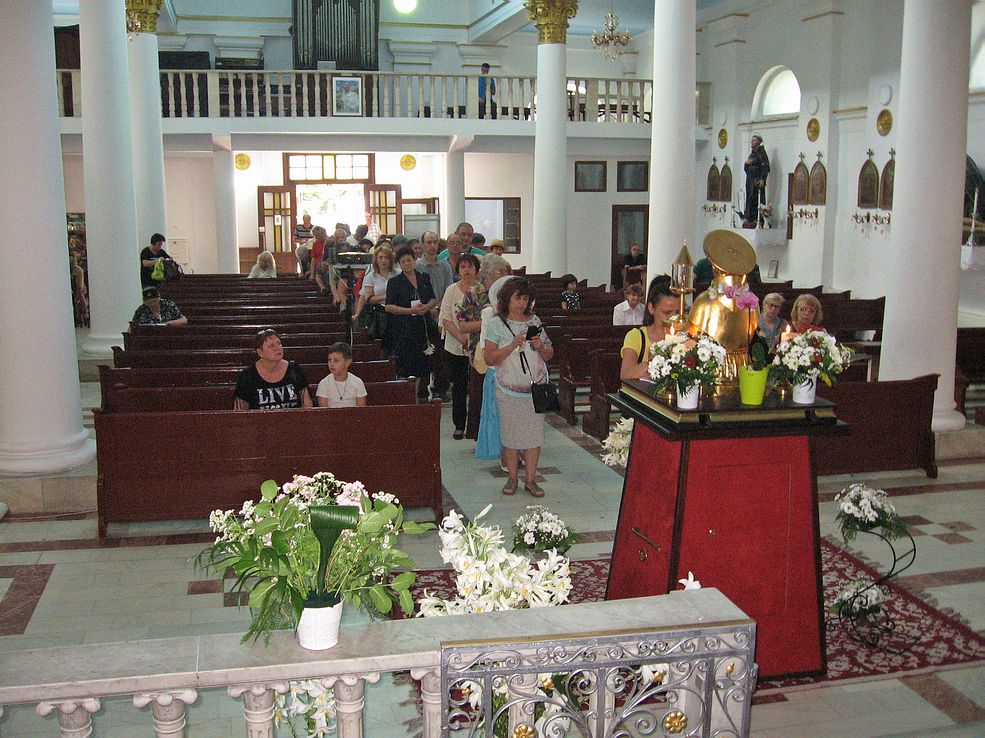 statueta cu relicva Sf. Anton de Padova în biserica catolică din Galaţi