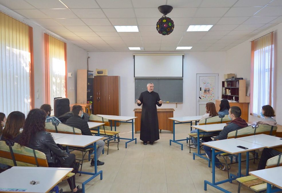 zile de pregătire pentru tineri și familii, cu părintele Felician Tiba (Galați, 2021)