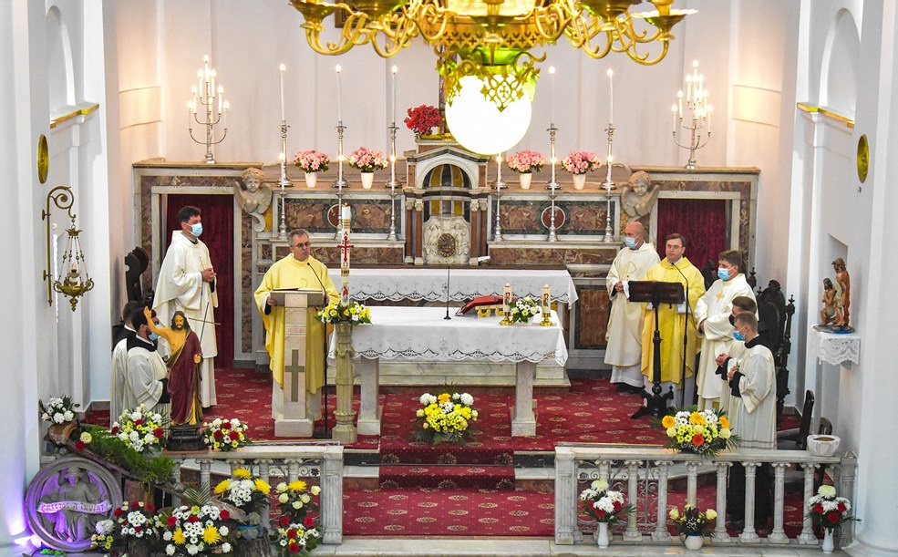 celebrare liturgică franciscană - biserica catolică din Galați (2021)