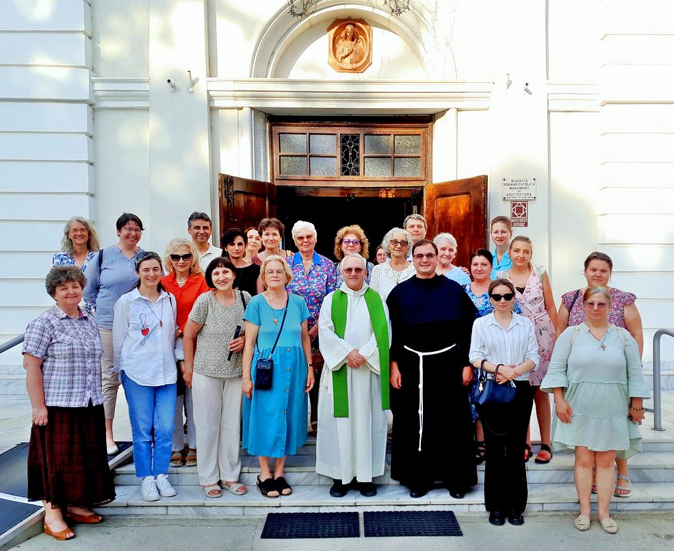 membri ai comunităților Magnificat de la București și Galați (05.07.2025)